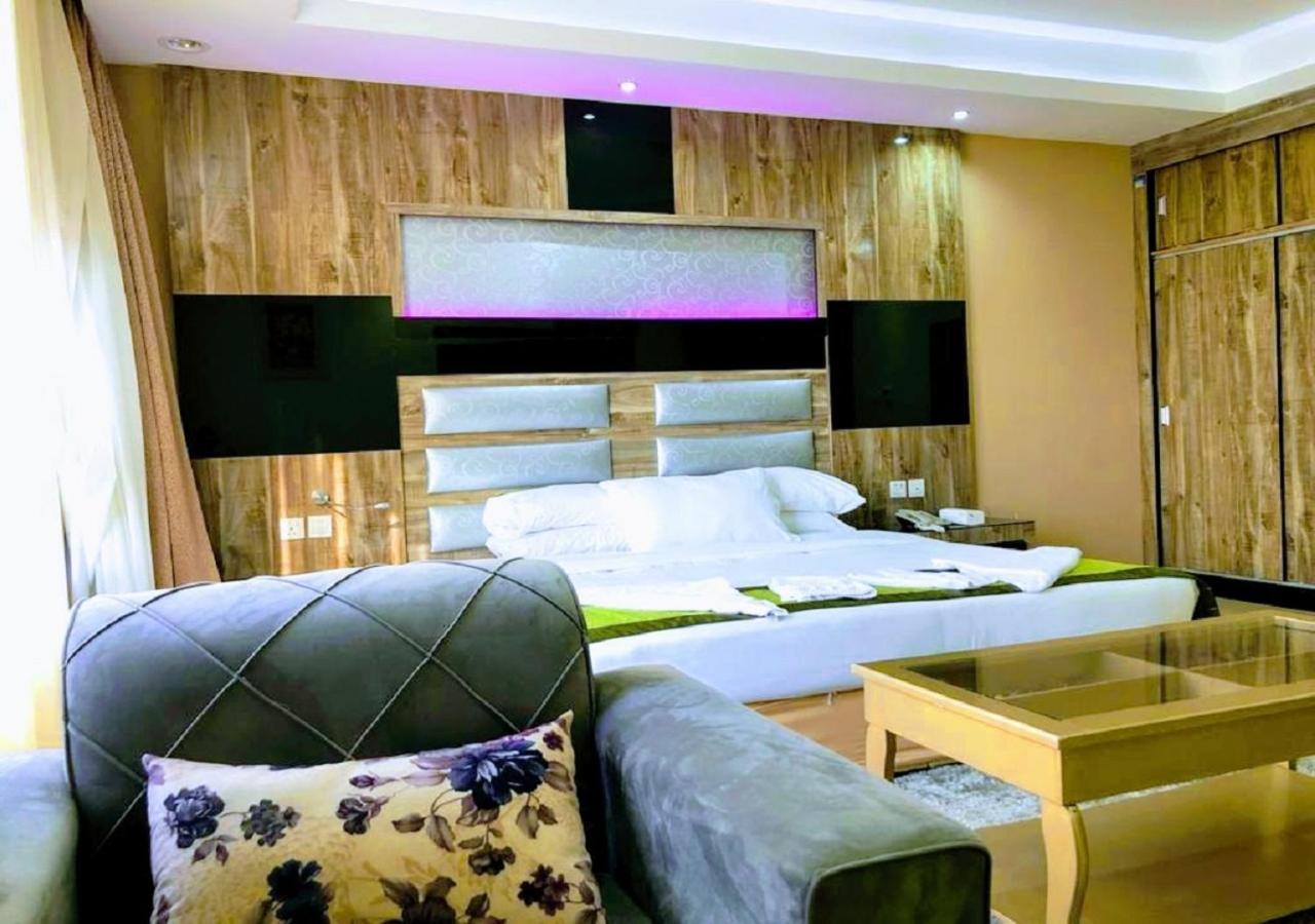 Al- Reef Hotel Джеда Екстериор снимка